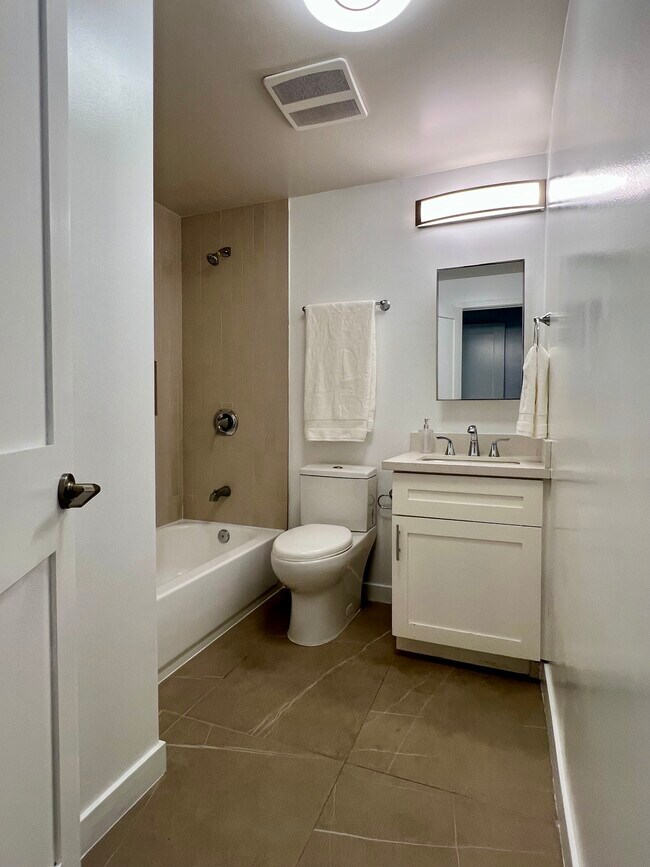 Foto del edificio - 1828 10th St