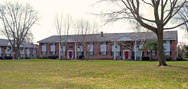 Foto del edificio - Applewood Village Apartments