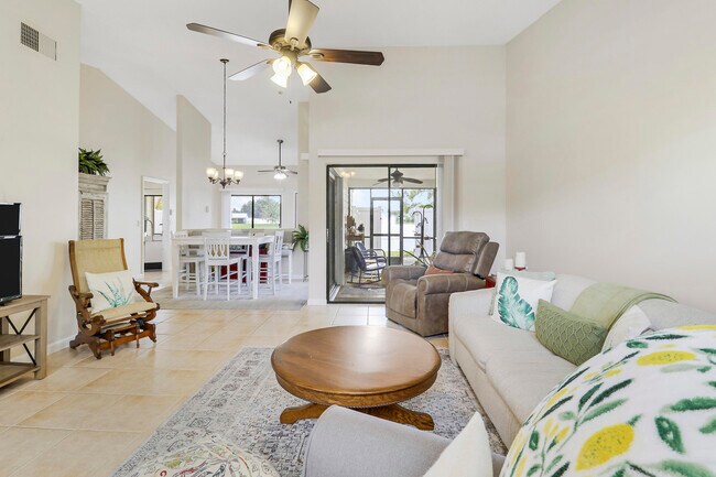 Foto del edificio - 703 Stonewood Ct