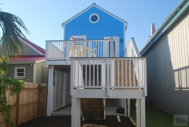 Building Photo - 2521 Winnie St