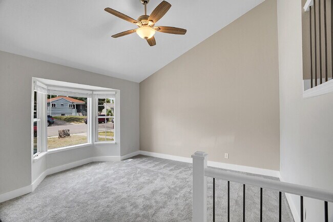 Building Photo - $2,465.00, 2 bed, 1.5 bath, located in Denver