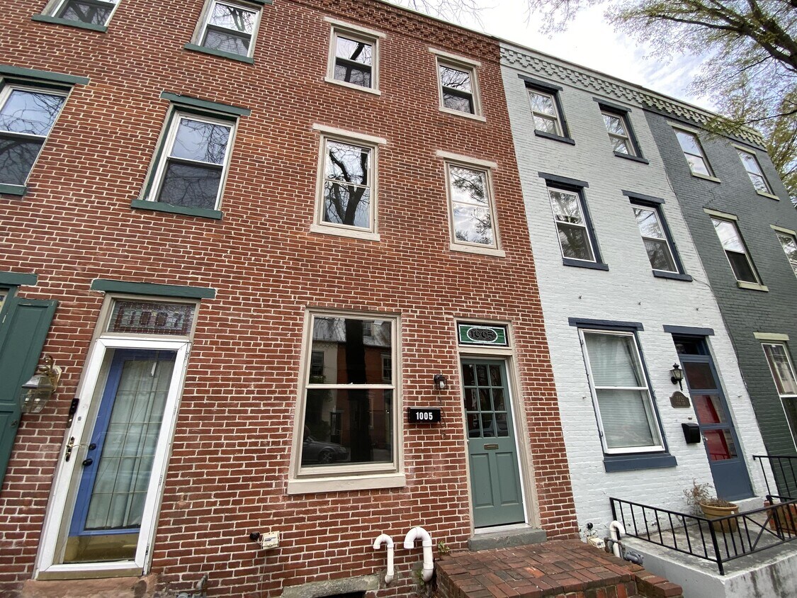 1005 Green St, Harrisburg, PA 17102 House Rental in Harrisburg, PA