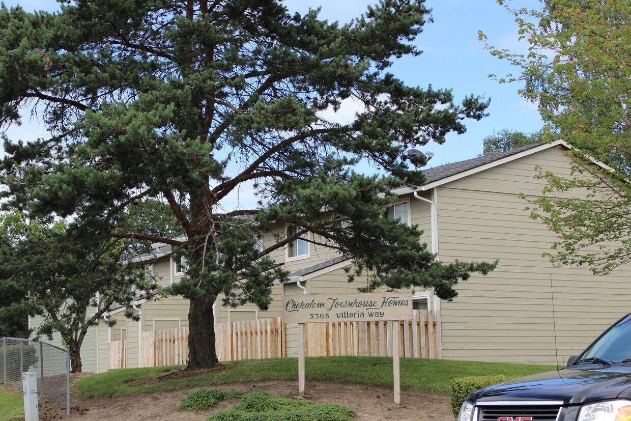 Chehalem Townhouse Homes - 3305 Vittoria Way