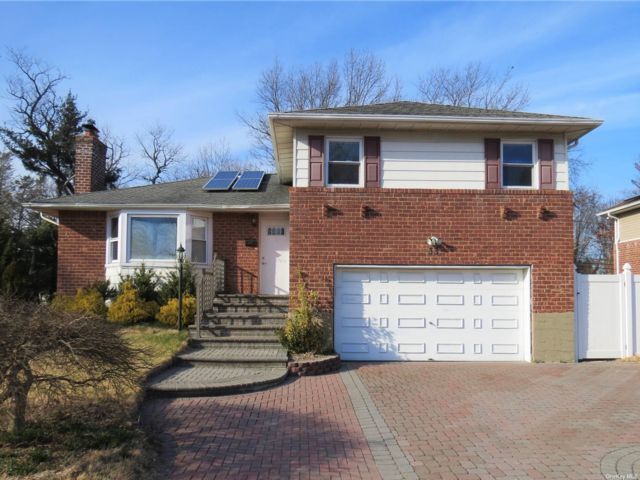 Primary Photo - 33 Hicks Ave