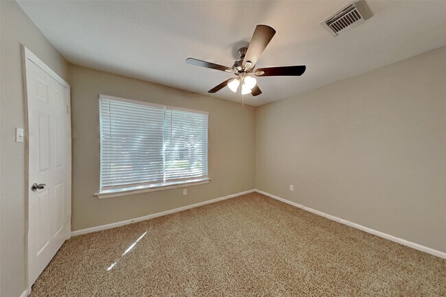 Foto del edificio - 3515 Timothy Ln