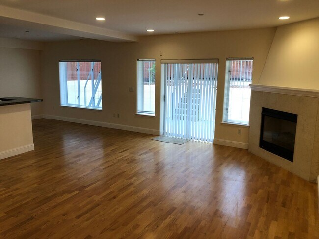 Foto del edificio - 316 Bartlett St