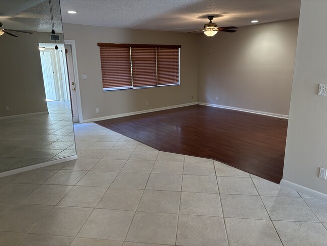 Photo - 3951 NE 17th Ave Apartment