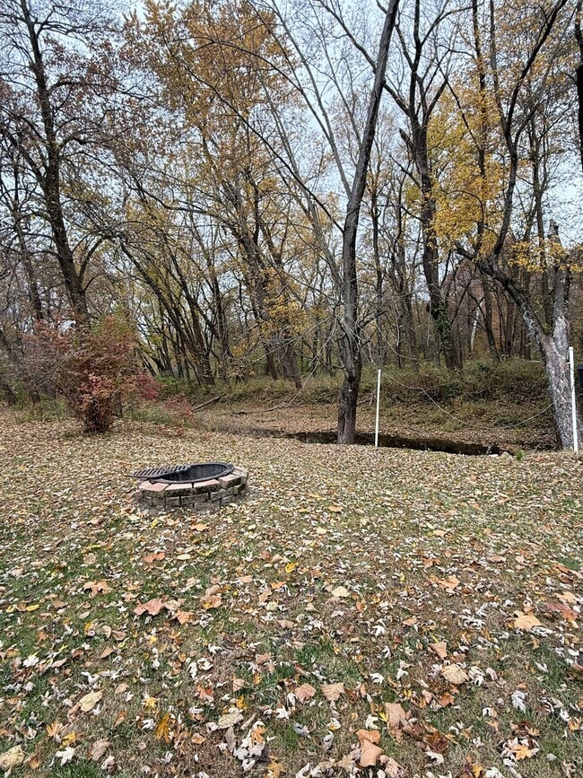 Building Photo - 9775 N Rock Ridge Rd
