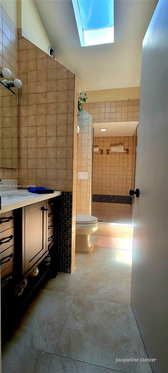Foto del edificio - 2241 NE 38th St