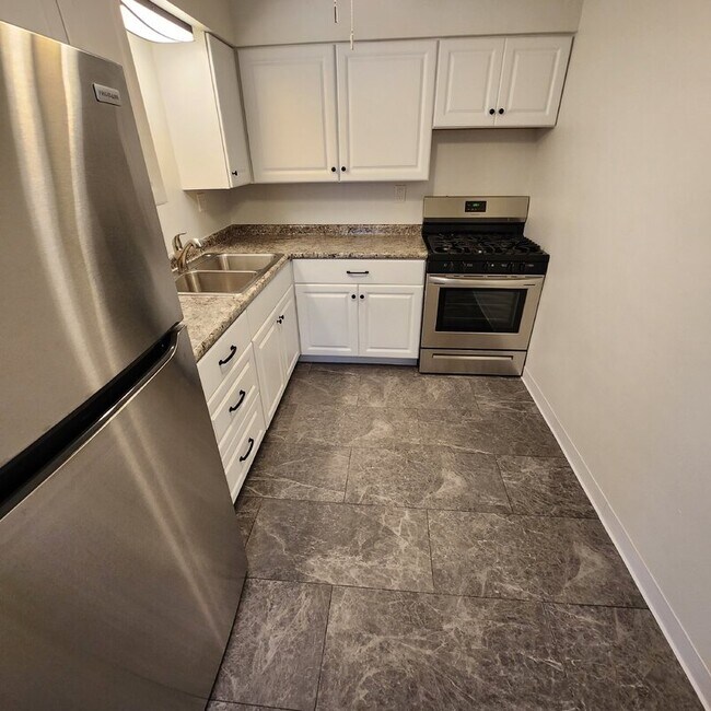 Foto del edificio - 2822 Kingman Blvd