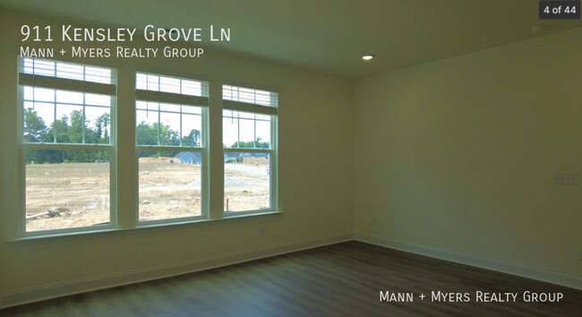 Foto del edificio - 911 Kensley Grv Ln