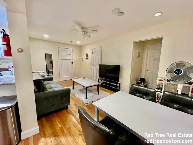 Photo - 62 Egmont St Apartment