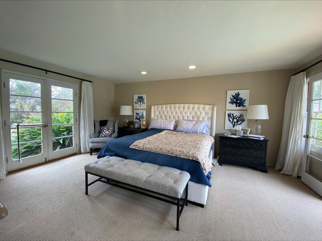 Spacious 5 Bedroom in La Jolla Farms! Pool... House Rental in San