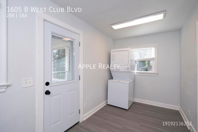 Foto del edificio - 1605 W Club Blvd