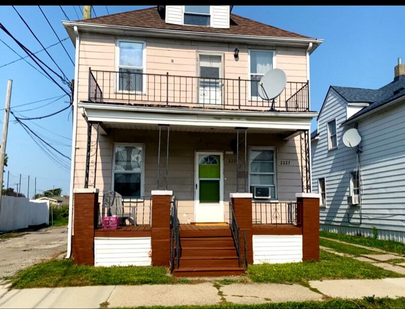 2225 Hewitt St Unit 2, Hamtramck, MI 48212 Room for Rent in Hamtramck