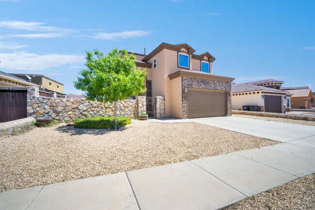 Building Photo - 11520 Sonny Madrid Ln