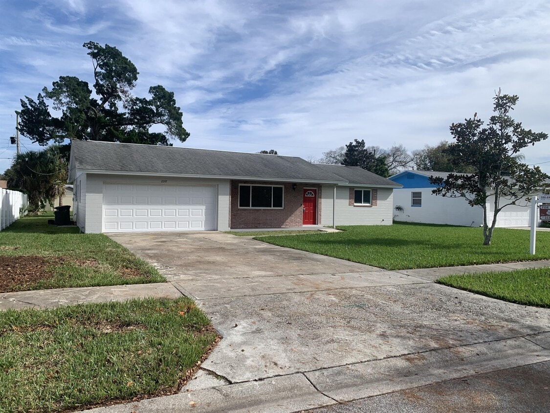 Photo - 2247 Green St (South Daytona, FL)