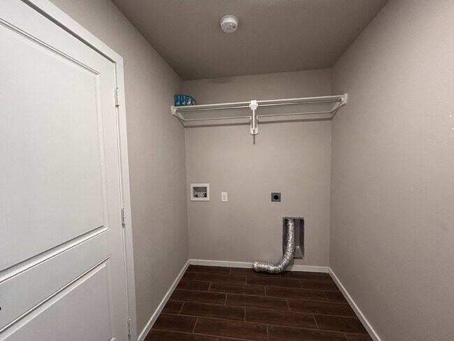 Foto del edificio - 3 bedroom 2 Bathroom.