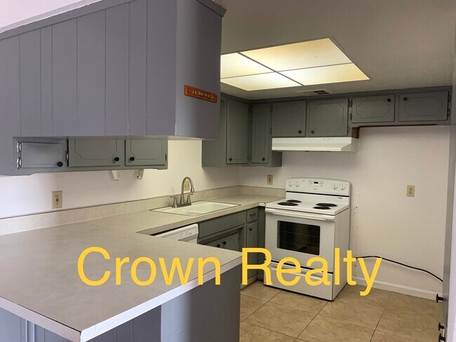 Foto del edificio - 2/2 Town home near Mooney