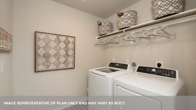 Building Photo - 6922 Morales Way