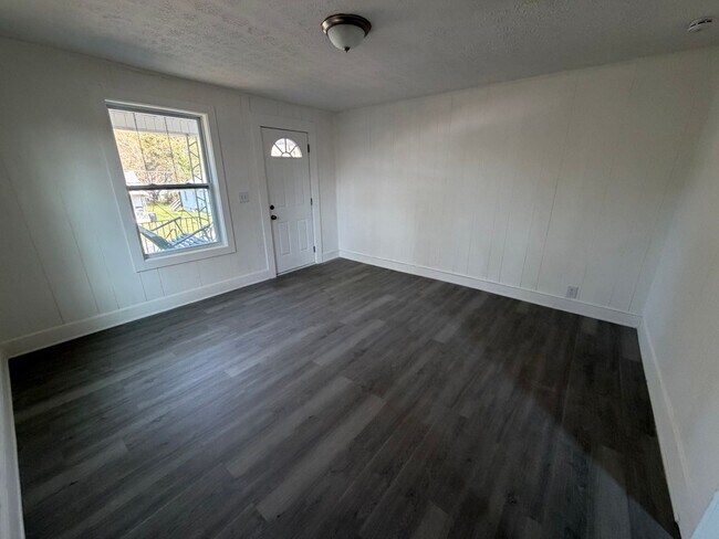 Foto del edificio - 202 Woodward St NE