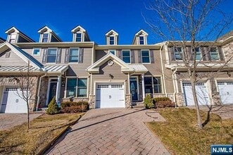 Building Photo - 1705 Whitney Ln