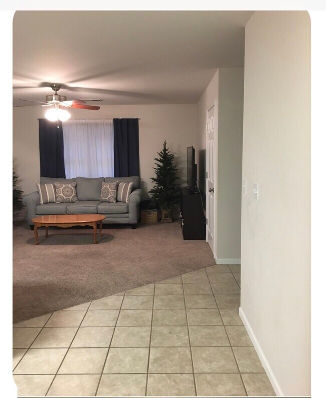 1104 N Elm St Unit B, Rolla, MO 65401 Apartments at 1104 N Elm St