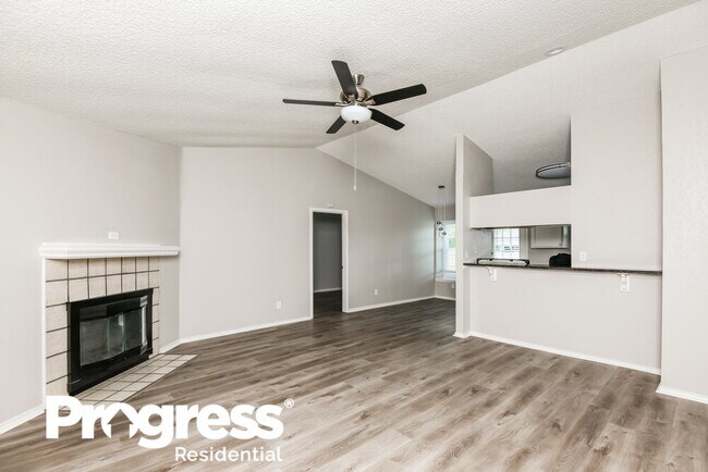 Foto del edificio - 1032 W Hills Terrace