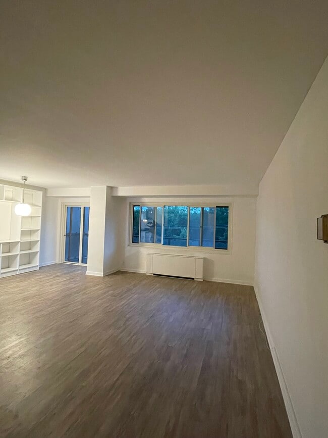 Living and dining areas - 4201 Cathedral Ave NW