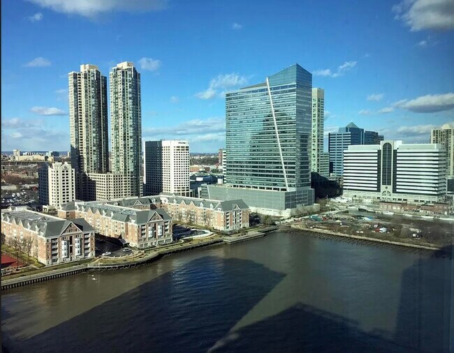 Foto del edificio - 2 2nd St
