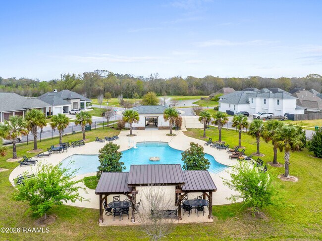 Building Photo - 110 Olivewood Dr