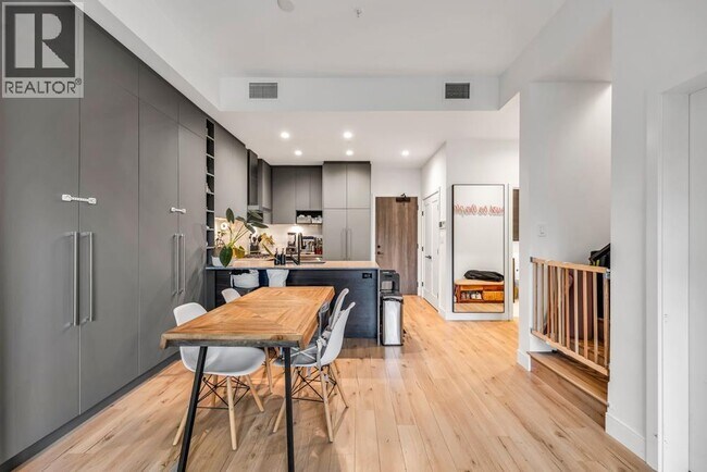 Photo du bâtiment - 50 Electronic Ave