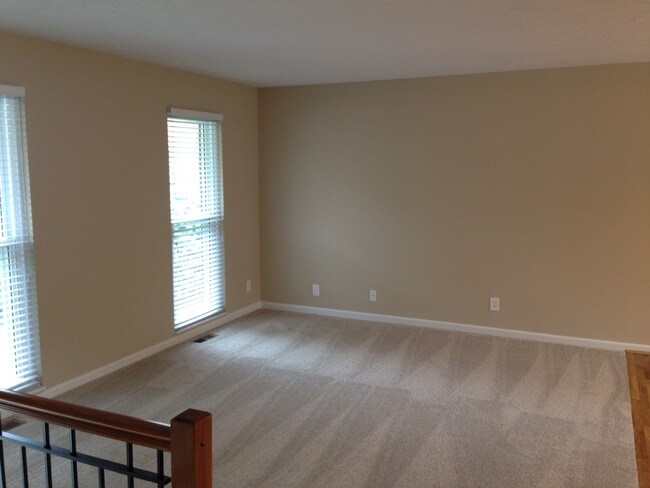 Building Photo - 2610 Brookview Ct