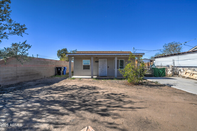 Building Photo - 708 S 3rd St