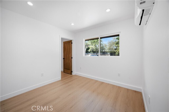 Foto del edificio - 17148 Mayall St