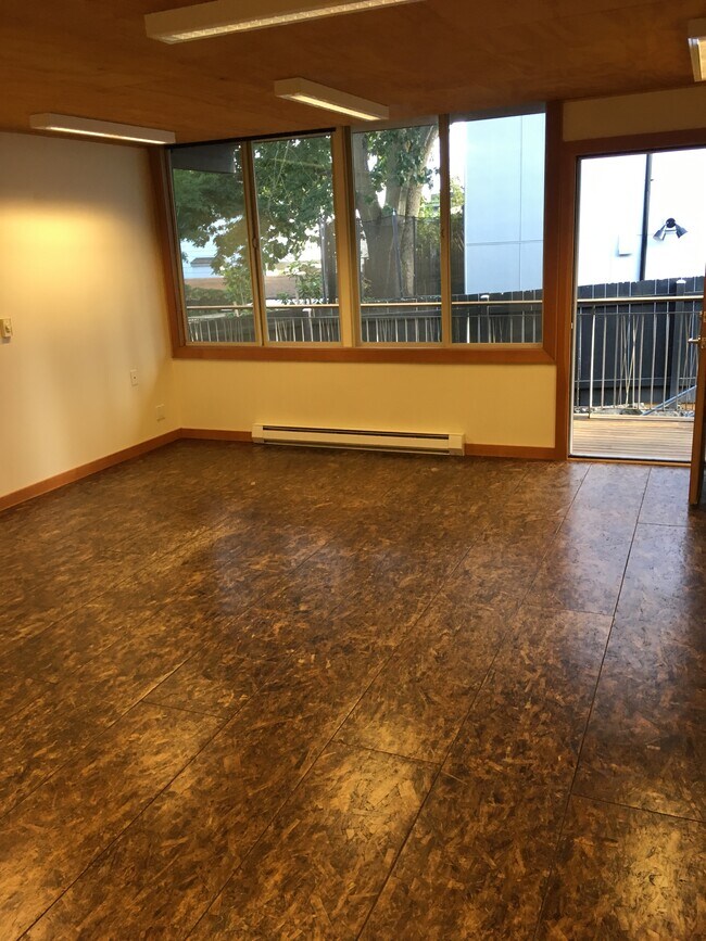 Foto del edificio - 6250 33rd Ave NE