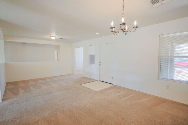 Foto del edificio - AVAILABLE NOW!! Tucson Mountain Village 3 ...