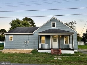 Building Photo - 104 Roe St