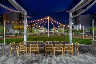 Building Photo - 11055 S Las Vegas Blvd