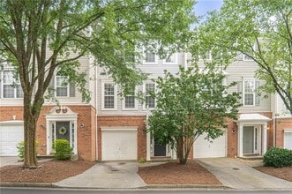 Building Photo - 3423 Lathenview Ct