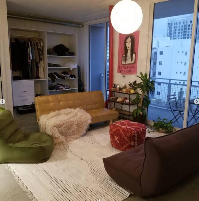 Foto del edificio - 444 N E St