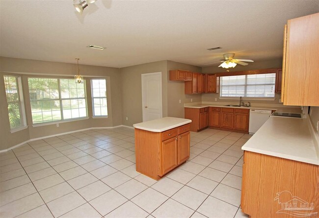 Foto del edificio - 1015 Glades Ln