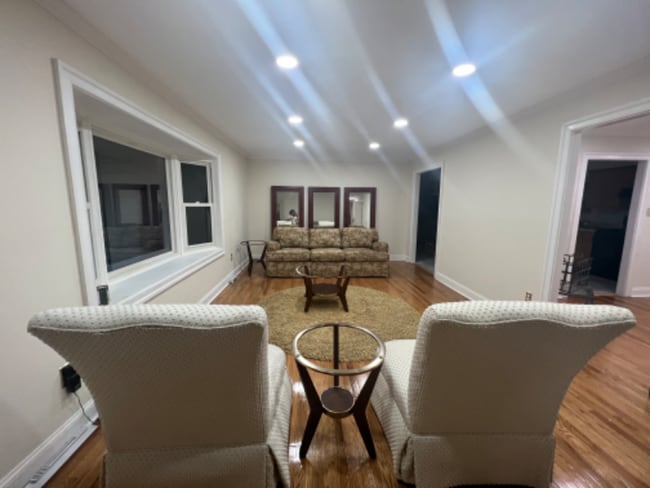 Photo - 12000 Surrey Cir Dr House