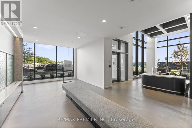 Building Photo - 474-2474 Caldari Rd