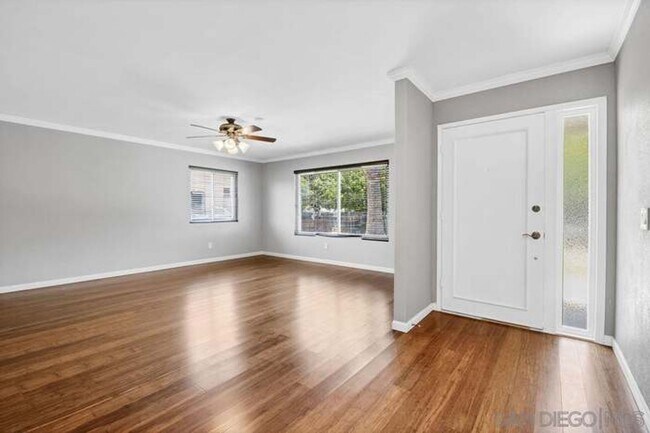 Building Photo - Lovely Family Home with Large Backyard