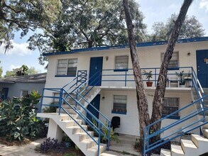 Building Photo - 119 Lithia Pinecrest Rd
