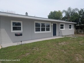 Building Photo - 2026 Sarno Rd