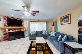 Building Photo - 4015 Audubon Dr