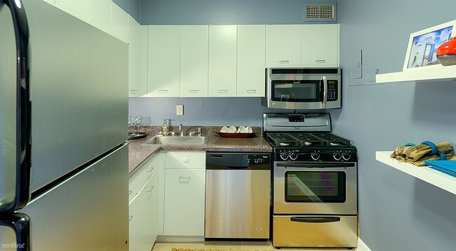 Foto del edificio - 1200 N Lake Shore Dr