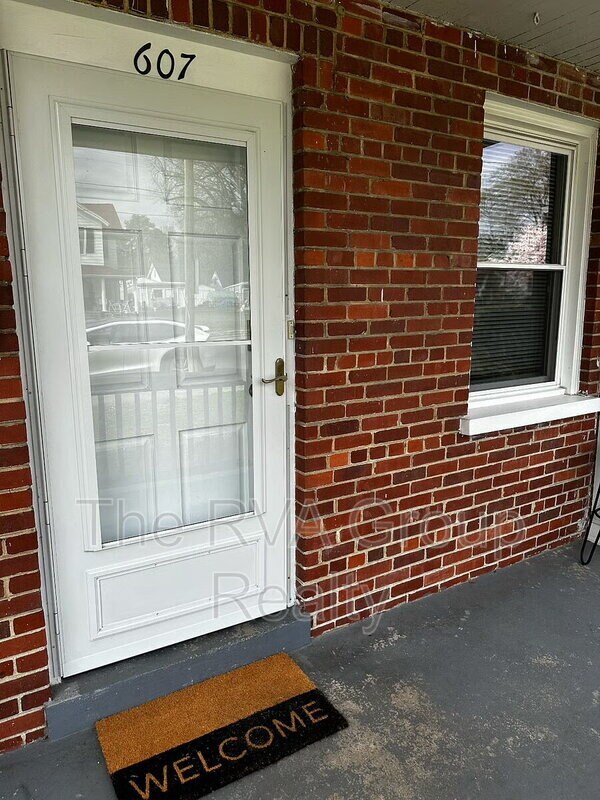 Foto del edificio - 607 E Brookland Park Blvd